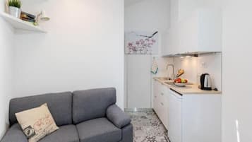 Studio (0 Bedroom) | Interior