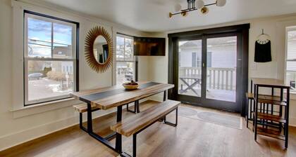 The Luxe In Lower Village - Steps to Dock Square