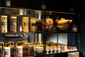 Daily buffet breakfast (EUR 20 per person) - Hotel le 6 Tiquetonne (Paris)