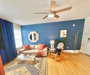 TV, fireplace - Lower Village Lofts •South• Steps to Dock Square (Kennebunk)