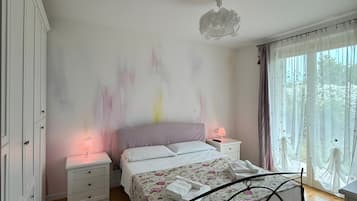 Bügeleisen/Bügelbrett, WLAN, Bettwäsche