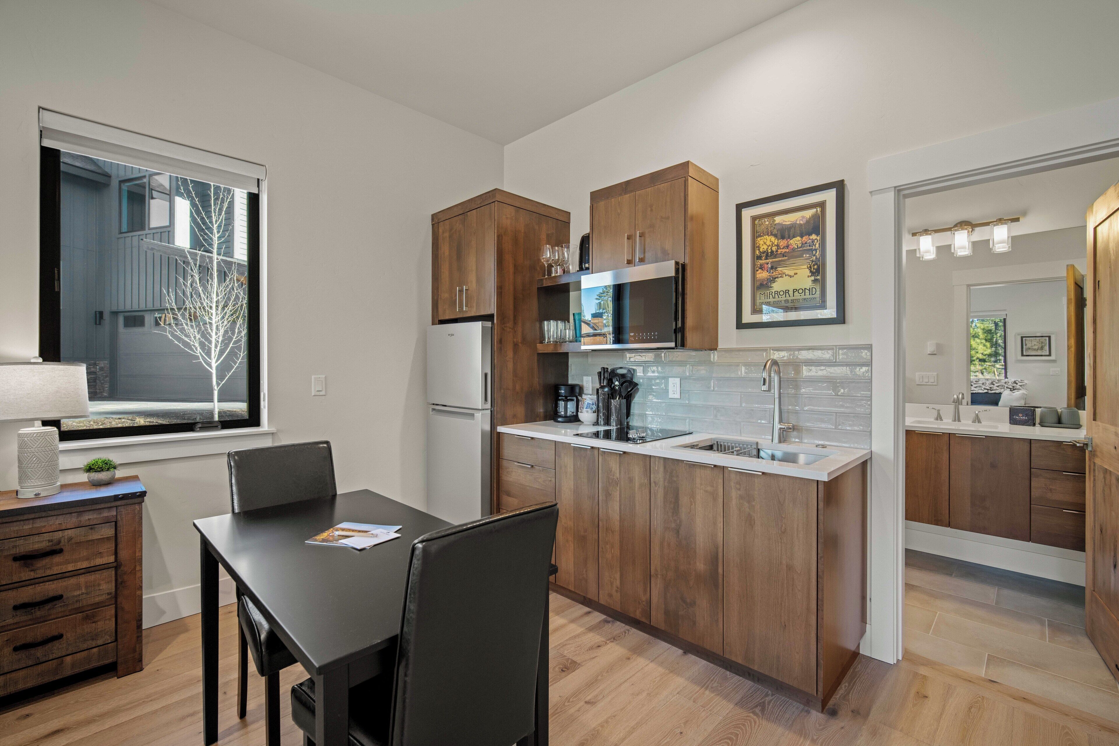 Fridge, microwave, stovetop, coffee/tea maker