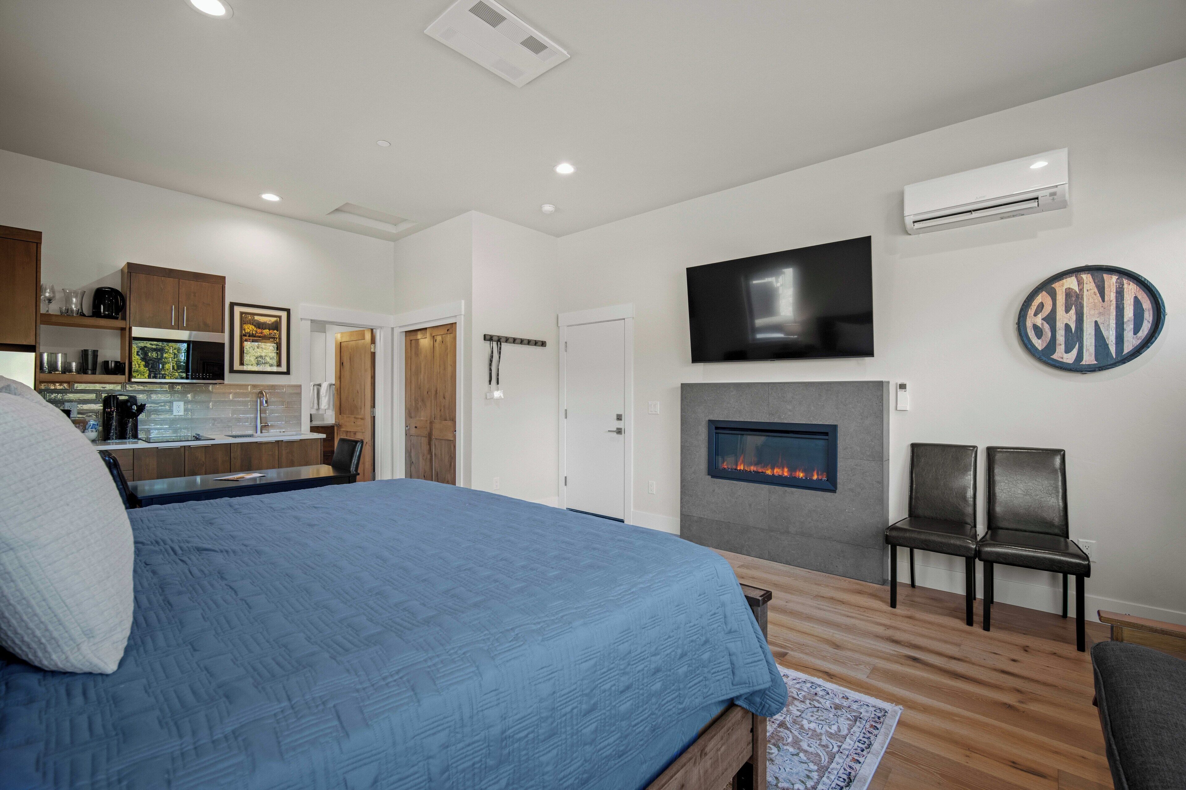 Internet, bed sheets