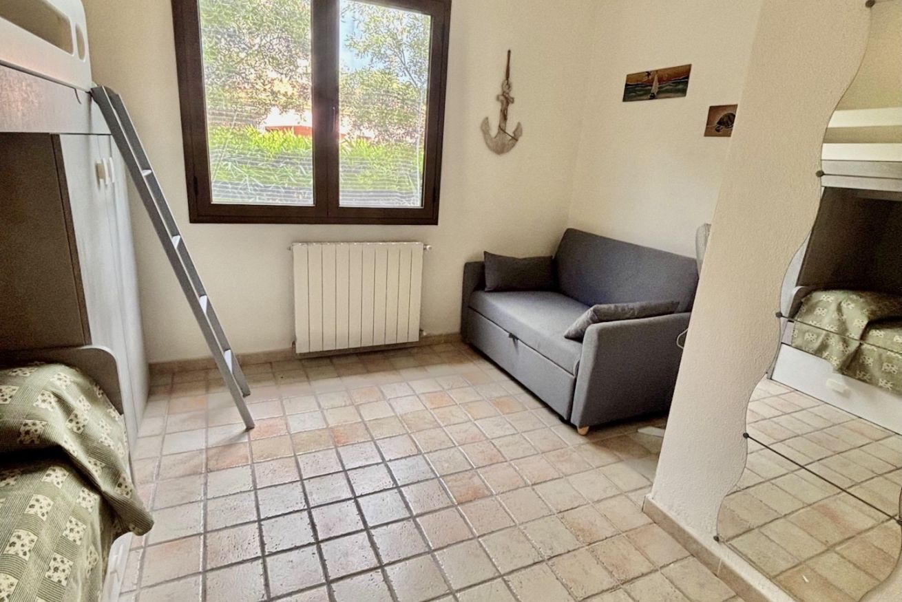 3 Schlafzimmer, Reisekinderbett