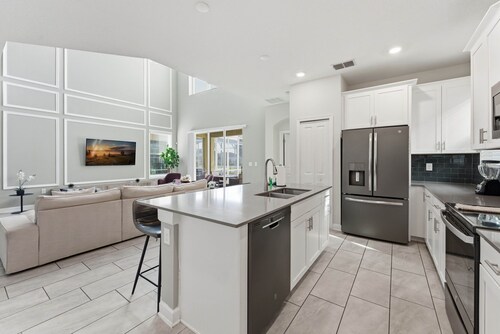 5BR Resort Home w/ Private Pool Near Disney