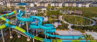 5BR Townhome w/ Pool at Champions Gate