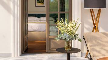Deluxe Double Room | In-room safe, blackout drapes, soundproofing, free WiFi