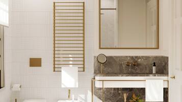 Deluxe Double Room, Balcony | Bathroom