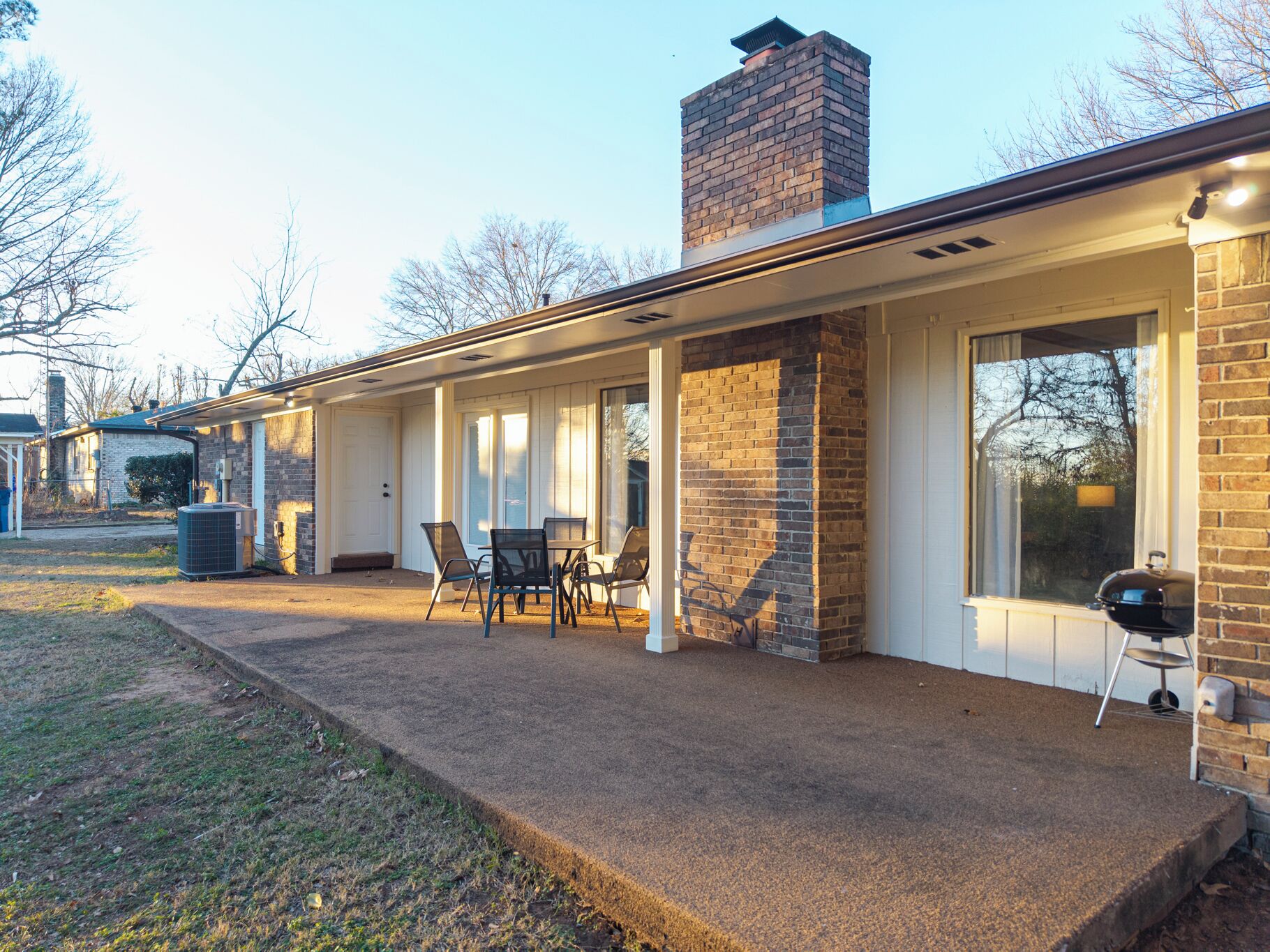 屋外ダイニングエリア