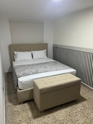 Iron/ironing board, Internet, bed sheets - Wonderful 2-bedroom apartment in Medellín perfect for your getaway (Medellín)