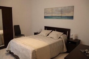 4 間睡房、熨斗/熨衫板、可攜式嬰兒床、免費 Wi-Fi