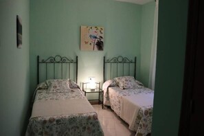4 bedrooms, iron/ironing board, travel crib, free WiFi