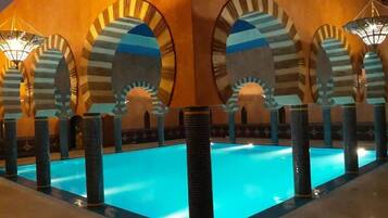 Indoor pool, pool loungers