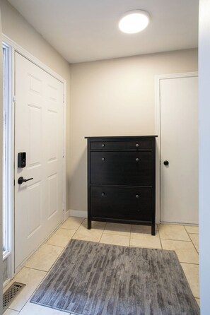 Interior - Spacious + Cozy in the Heart of Town (London)