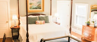 The Parsonage: A Grand 19th Century 4 Bedroom Home