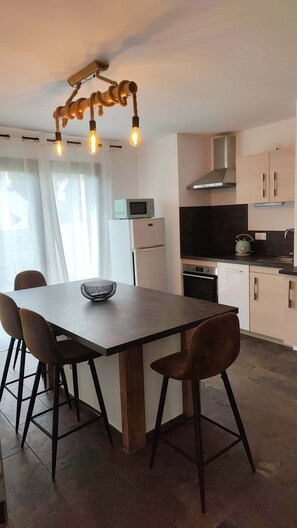 Private kitchen - Charming apartment between sea and mountains (Calenzana)