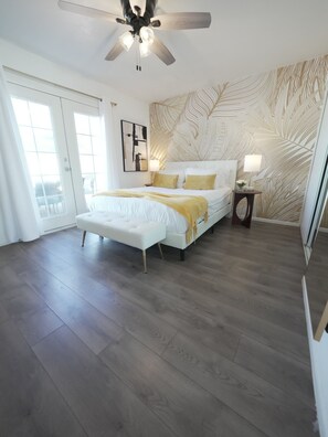 5 bedrooms, WiFi, bed sheets