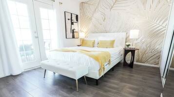 5 bedrooms, WiFi, bed sheets