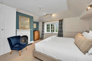 Free WiFi, bed sheets - Clavering Hall (Saffron Walden)