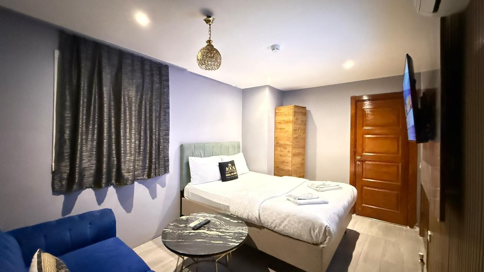 Phòng cơ bản | Két bảo mật tại phòng, phòng cách âm 