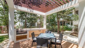 Outdoor dining - TAO Tulum Condos (Tulum)