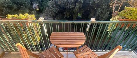 豪華雙人房, 露台, 城市景 | 室外用餐