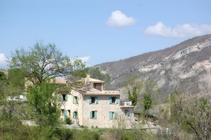 Exterior - Le frêne – La Ferme des Aygues, Drôme Provençale (Montaulieu)