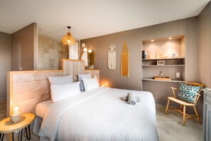 15 Schlafzimmer, Bügeleisen/Bügelbrett, Reisekinderbett