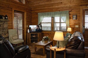 Smart-TV, Kamin, Tischfußball