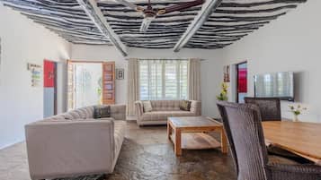 Villa, Balcony, Garden View | Living area