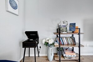 Interior - South Austin Retreat: Pet-Friendly Townhouse (Austin)