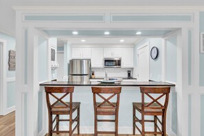 Fridge, microwave, oven, stovetop - Award-Winning Resort Amenities | Lagoon Villa 11 (Isle Of Palms)