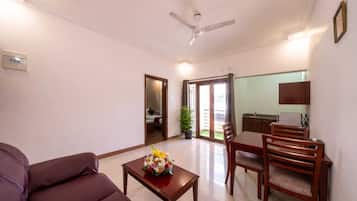 Suite – superior, byutsikt | Oppholdsområde