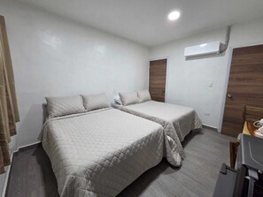 Iron/ironing board, WiFi, bed sheets - Serene 1-bedroom with two queen bed lodge with AC in charming Nahuizalco (Nahuizalco)