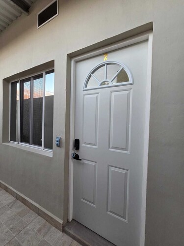 Serene 1-bedroom with two queen bed lodge /La Posada Cruz in charming Nahuizalco