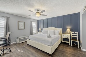 3 Schlafzimmer, Schreibtisch, Bügeleisen/Bügelbrett, kostenloses WLAN