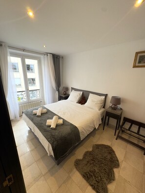 1 bedroom, iron/ironing board, WiFi, bed sheets - Paris TROCADERO, 5 mn from the TOUR EIFFEL apartment for 4 people (Paris)