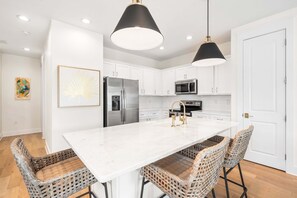 Dining - Luxury Retreat 30A Townhomes with Pool and Walk to Beach, Sleeps 9 (Santa Rosa Beach)