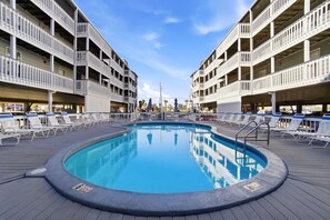A heated pool - NEW Rental!!! Regatta Condos 201A - Full Beach View with Gulf Front Resort!! (Gulf Shores)