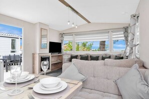 House, 3 Bedrooms, Accessible, Smoking | Living room - Family Caravan - Sleeps 8 - Walk to the (Prestonpans)