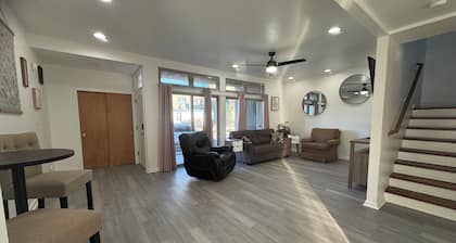 3-Bedroom Townhome - Barelas Charmer
