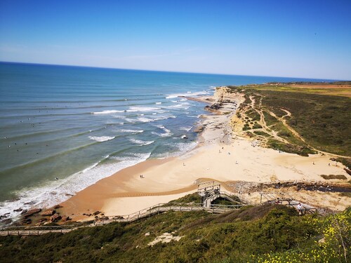 World Surf Reserve: 10-minute walk from Coxos Beach! Loft with patio and BBQ!