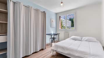 WiFi, bed sheets