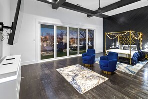 6 Schlafzimmer, Bügeleisen/Bügelbrett, Reisekinderbett, kostenloses WLAN