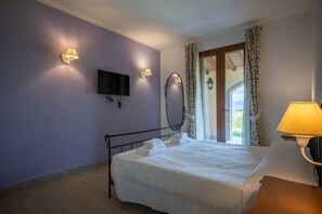 Suite | Peti besi dalam bilik, seterika/papan seterika, Wi-fi percuma 