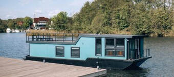 Schwimmendes Ferienhaus in Berlin