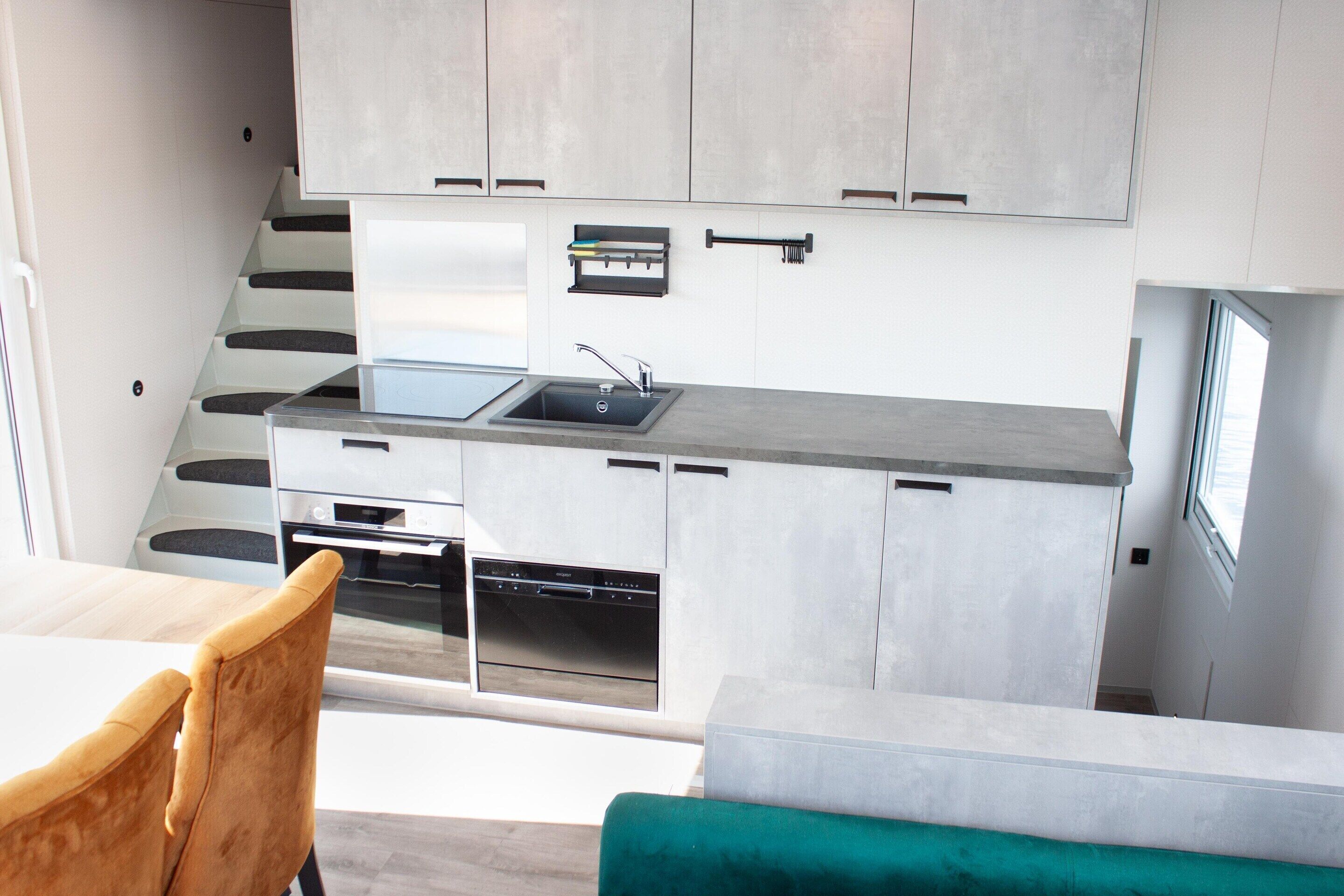 Mobile Home | Private kitchen