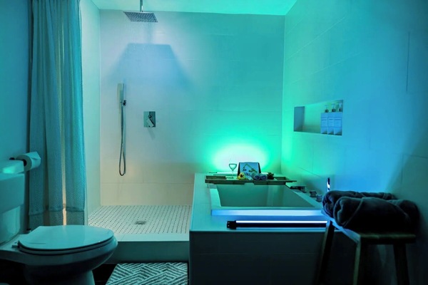 Shower, jetted tub, towels, soap