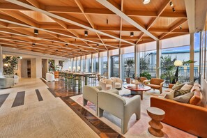 Interior - High end at King's Cross safe and secure (London)