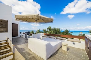 Luokittelematon kuva, 4 kautta 12, painike